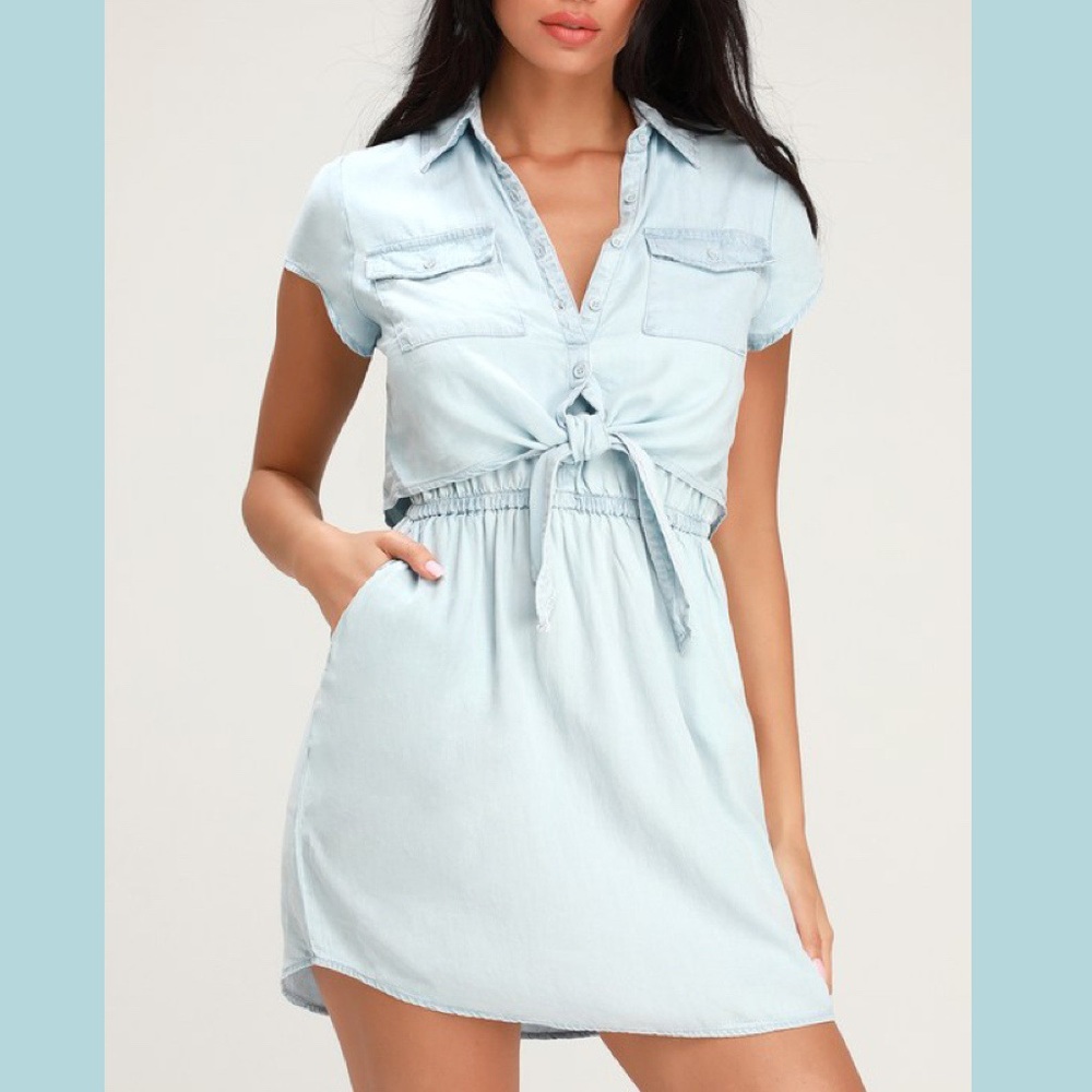 Jack by BB Dakota Chambray You Stay Light Blue Tie-Front Mini Dress Large